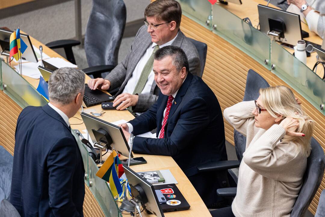 Tryliktasis Lietuvos Respublikos Seimas susirinko į paskutinį posėdį