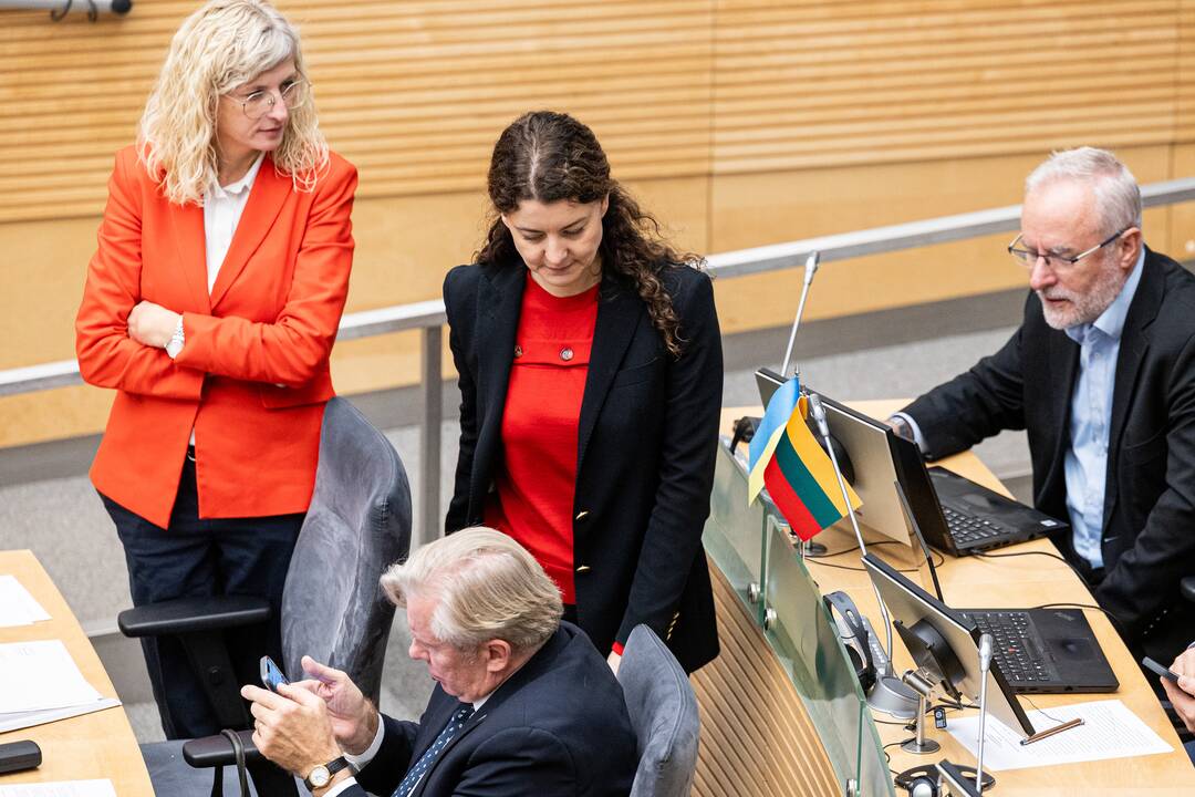 Tryliktasis Lietuvos Respublikos Seimas susirinko į paskutinį posėdį