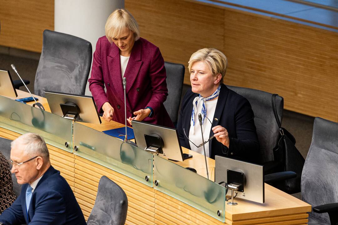 Tryliktasis Lietuvos Respublikos Seimas susirinko į paskutinį posėdį