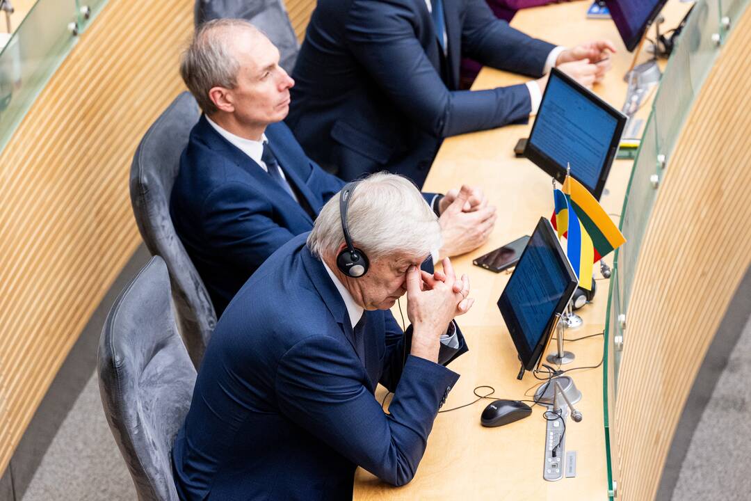 Tryliktasis Lietuvos Respublikos Seimas susirinko į paskutinį posėdį