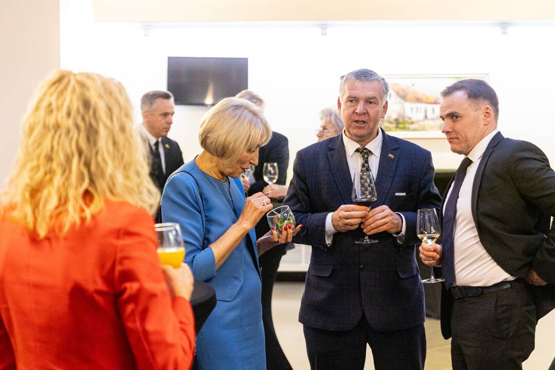 Tryliktasis Lietuvos Respublikos Seimas susirinko į paskutinį posėdį