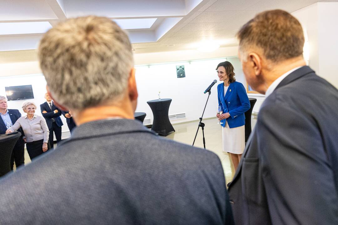 Tryliktasis Lietuvos Respublikos Seimas susirinko į paskutinį posėdį