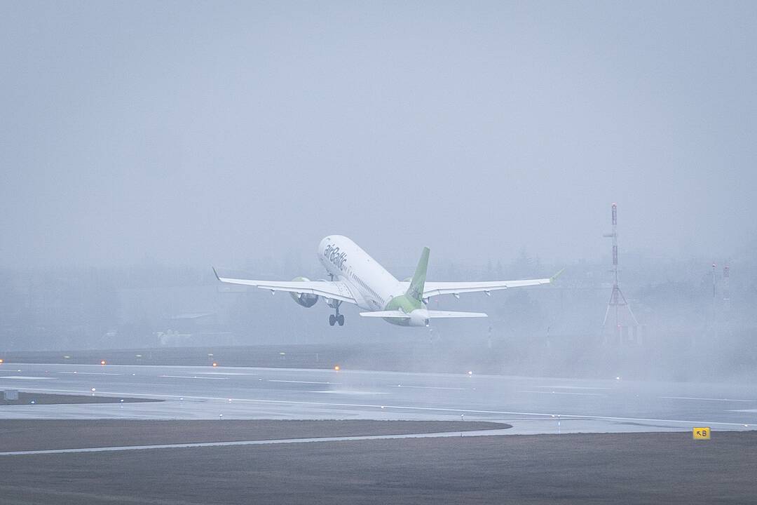 Į Vilnių iš Briuselio skridęs lėktuvas leidosi Berlyne