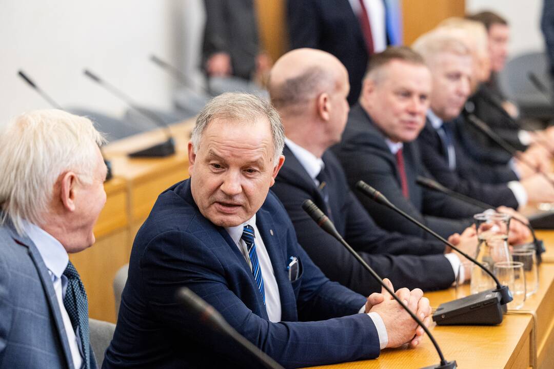 Premjeras susitiko su Lietuvos savivaldybių asociacijos vadovybe ir merais
