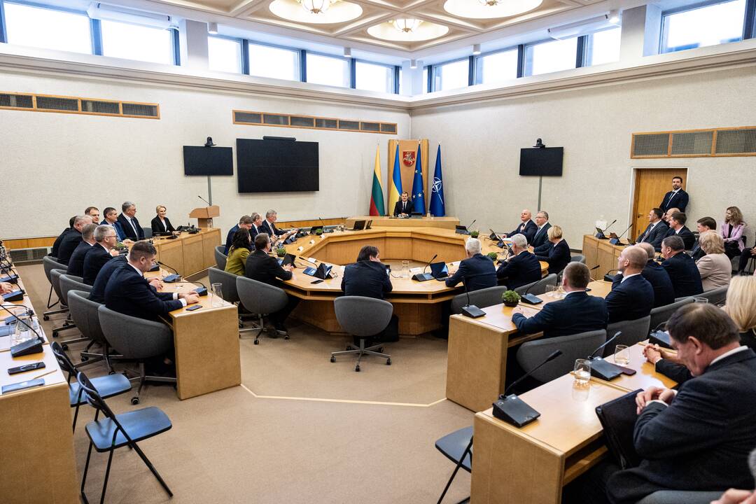 Premjeras susitiko su Lietuvos savivaldybių asociacijos vadovybe ir merais