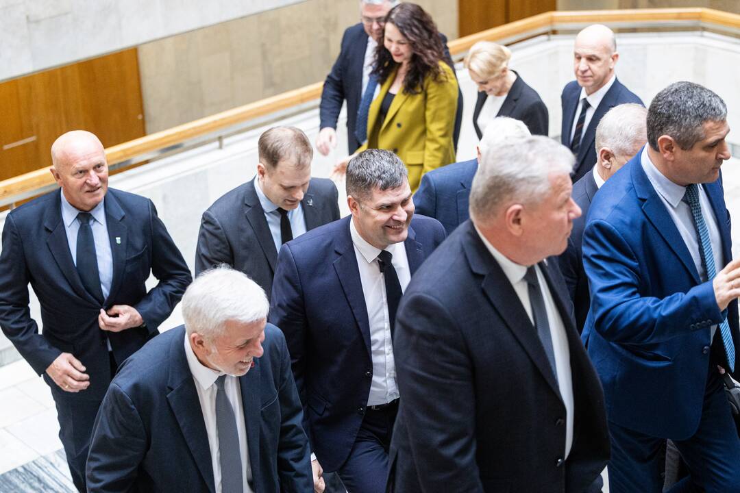 Premjeras susitiko su Lietuvos savivaldybių asociacijos vadovybe ir merais