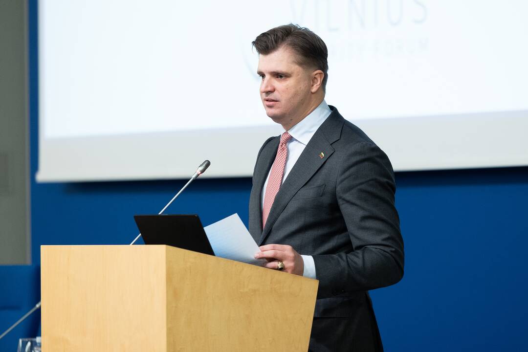 Jeglinskas: Rusijos nagai kyšo visur