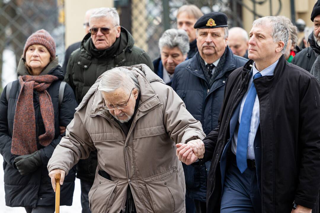 Signataro S. Pečeliūno laidotuvės