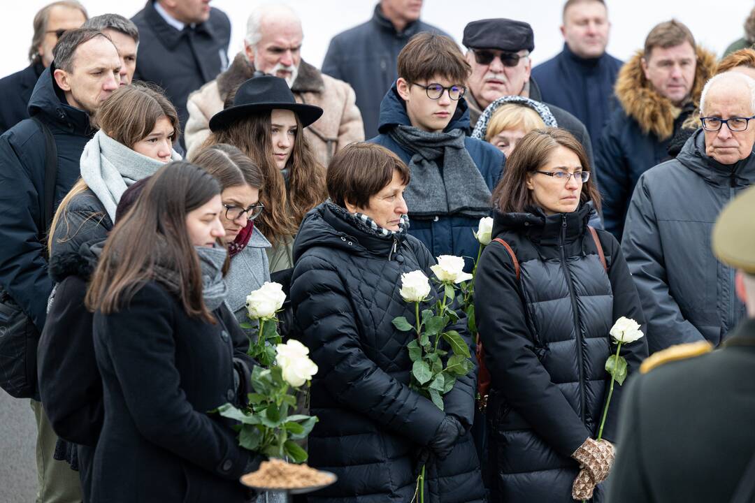 Signataro S. Pečeliūno laidotuvės