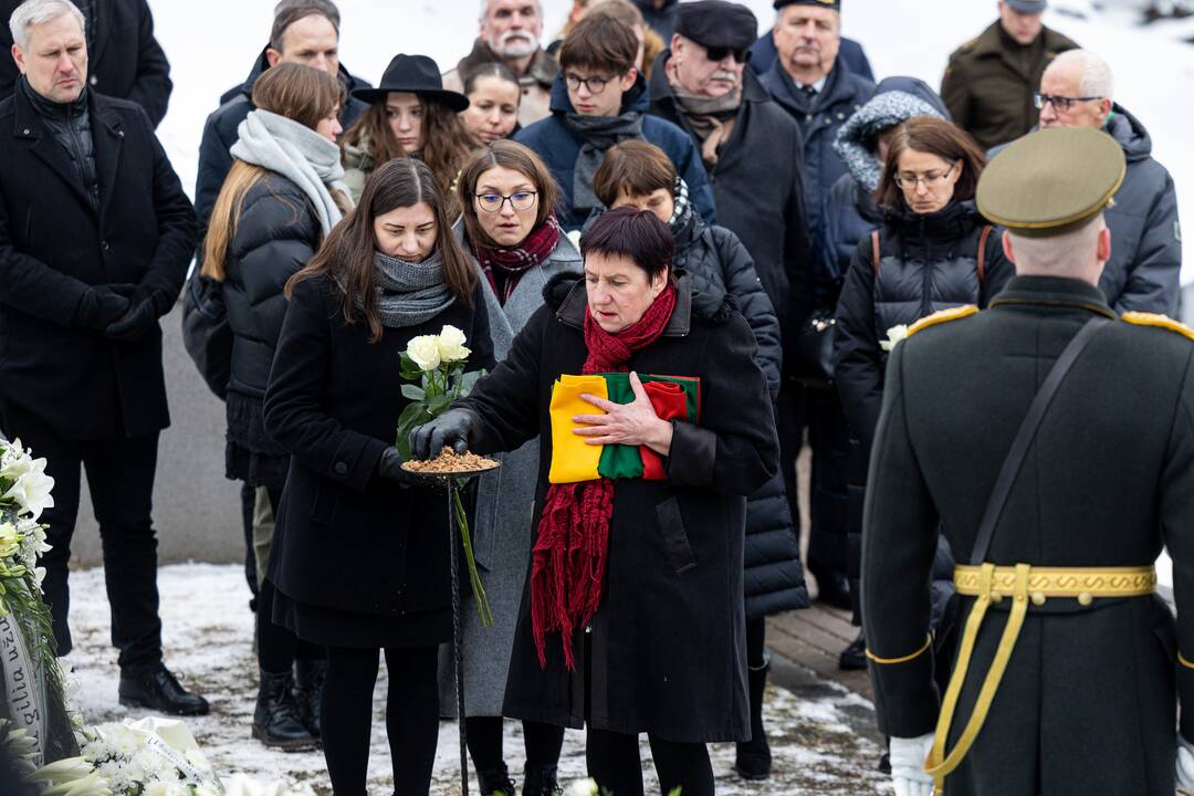 Signataro S. Pečeliūno laidotuvės