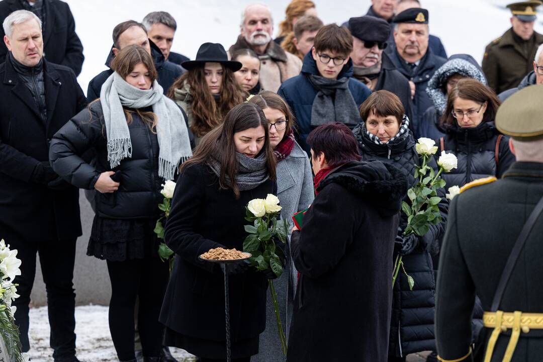 Signataro S. Pečeliūno laidotuvės