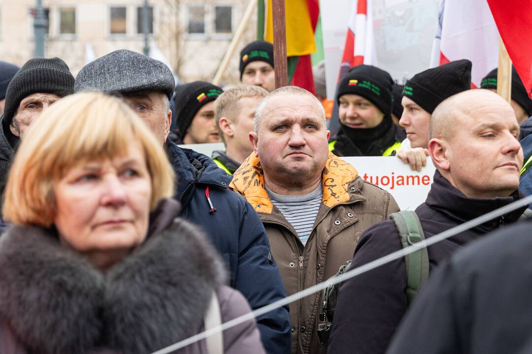 Vilniuje prasidėjo žemdirbių mitingas