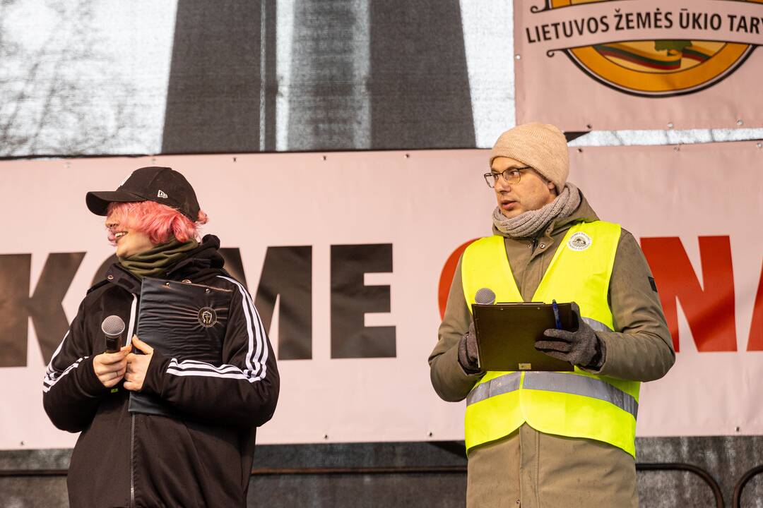 Vilniuje prasidėjo žemdirbių mitingas
