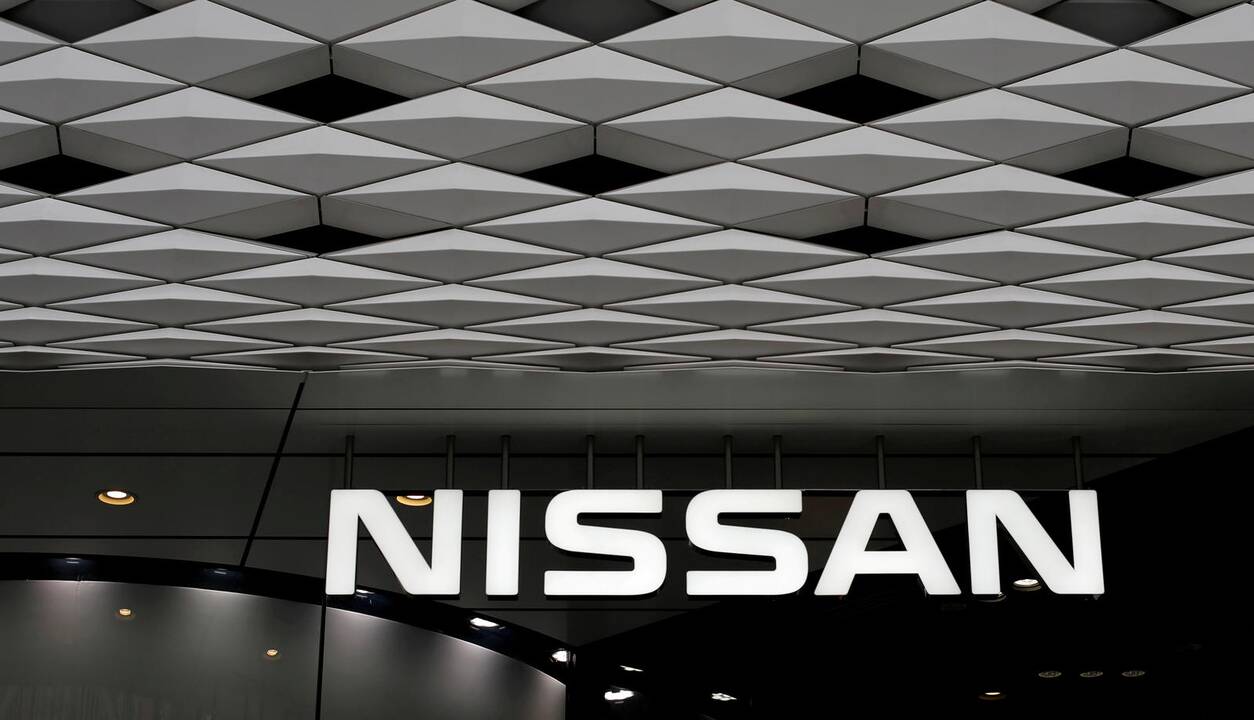 „Nissan“ uždarys 7 gamyklas, atleis 11 000 darbuotojų