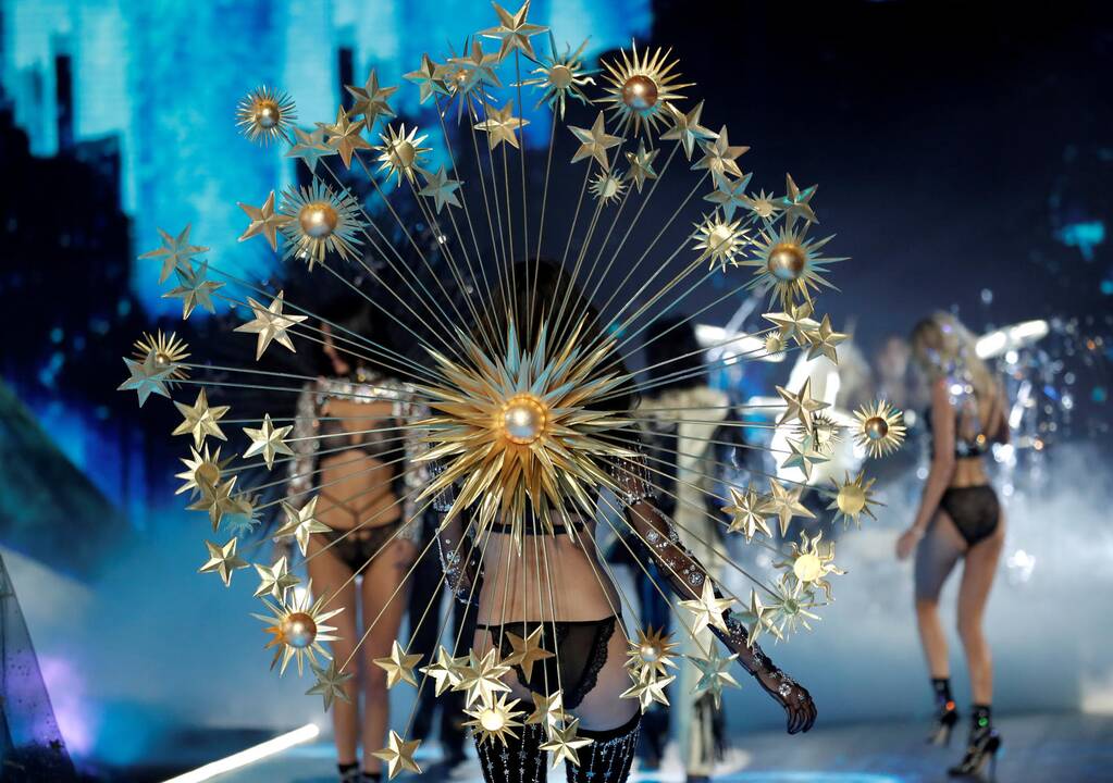 „Victoria's Secret“ šou Niujorke