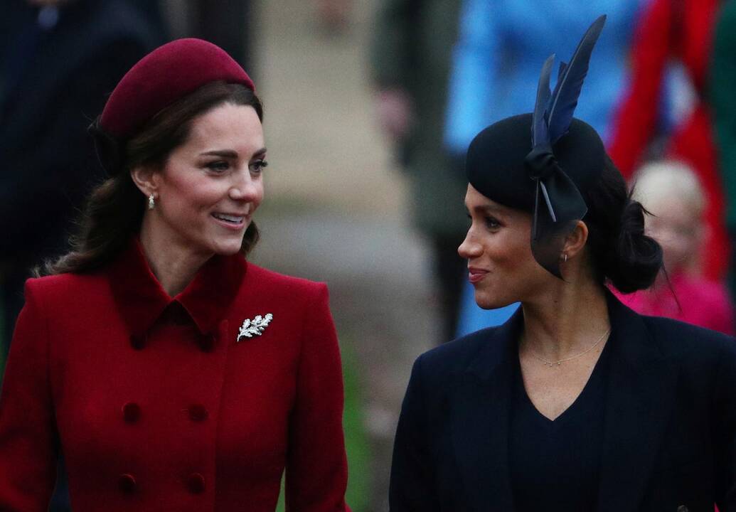 Britų karališkoji šeima švenčia Kalėdas