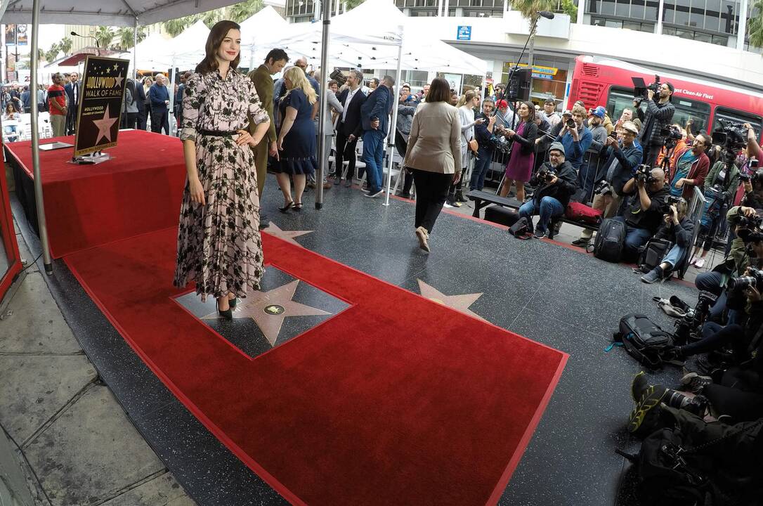 Anne Hathaway