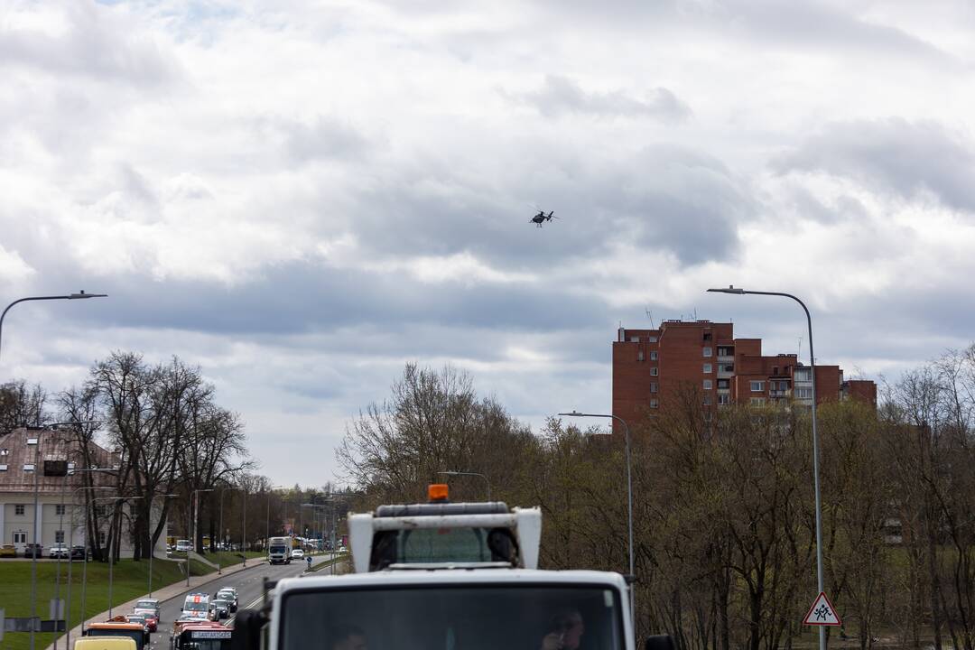 Į Vilnių pasieniečių sraigtasparniu atskraidinta donoro širdis