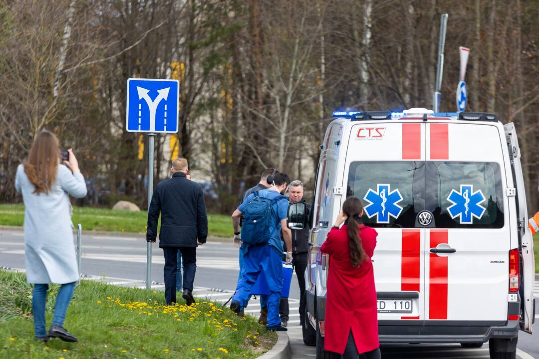 Į Vilnių pasieniečių sraigtasparniu atskraidinta donoro širdis