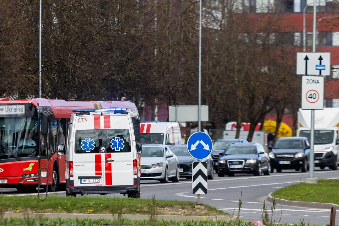 Į Vilnių pasieniečių sraigtasparniu atskraidinta donoro širdis
