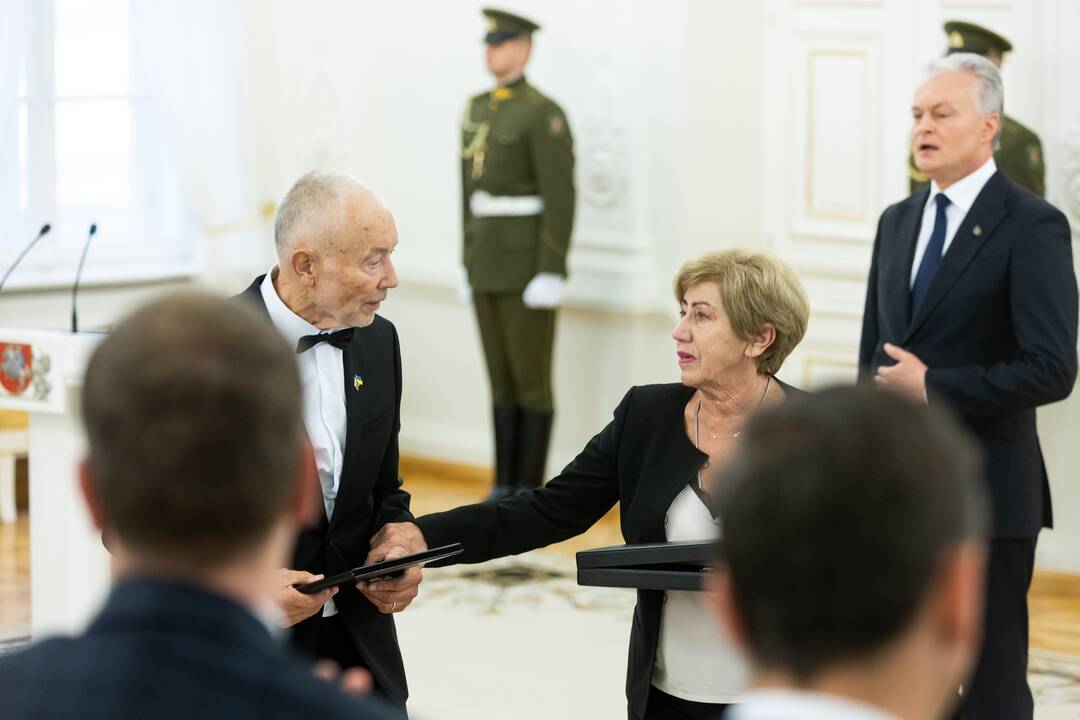 Valstybės apdovanojimų įteikimo ceremonija