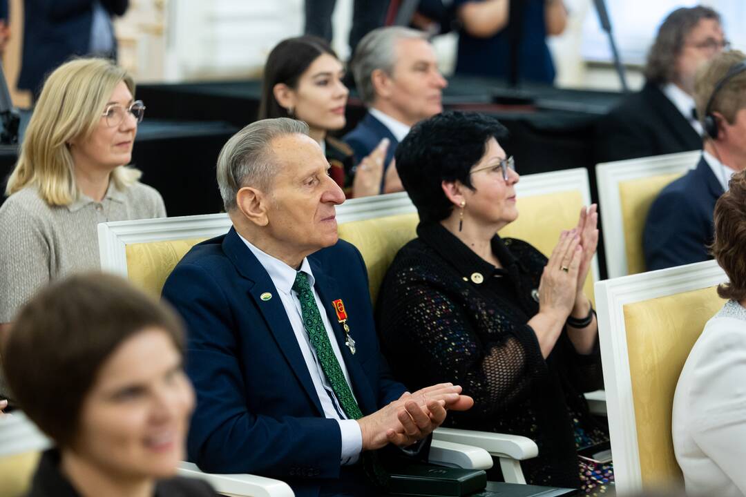 Valstybės apdovanojimų įteikimo ceremonija