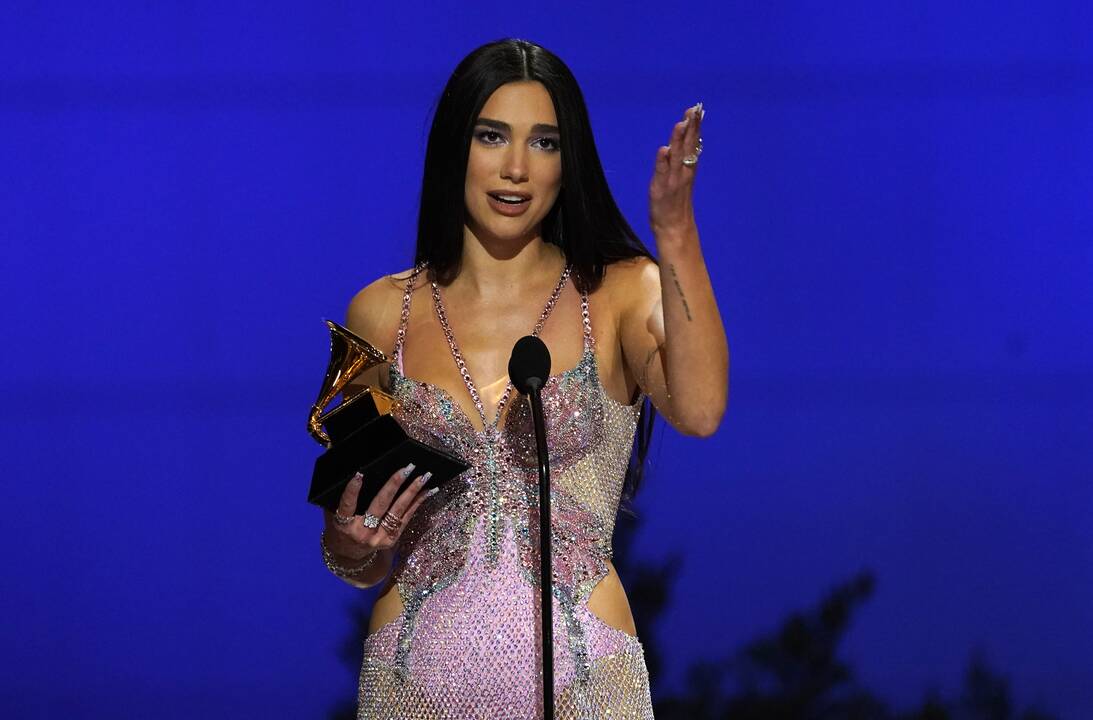 Pagrindiniai „Grammy“ apdovanojimai šiemet atiteko keturioms atlikėjoms