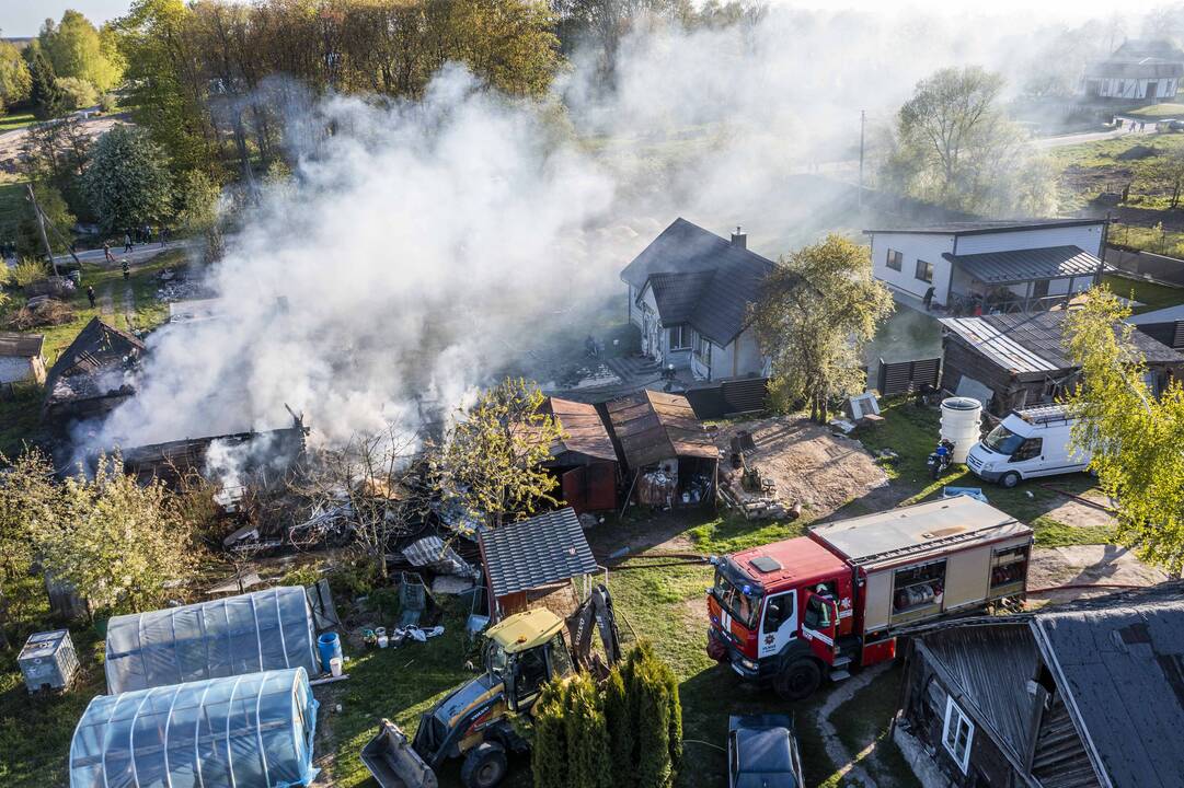 Didelis gaisras Nemėžyje