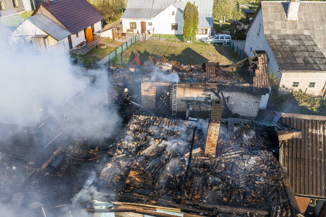 Didelis gaisras Nemėžyje