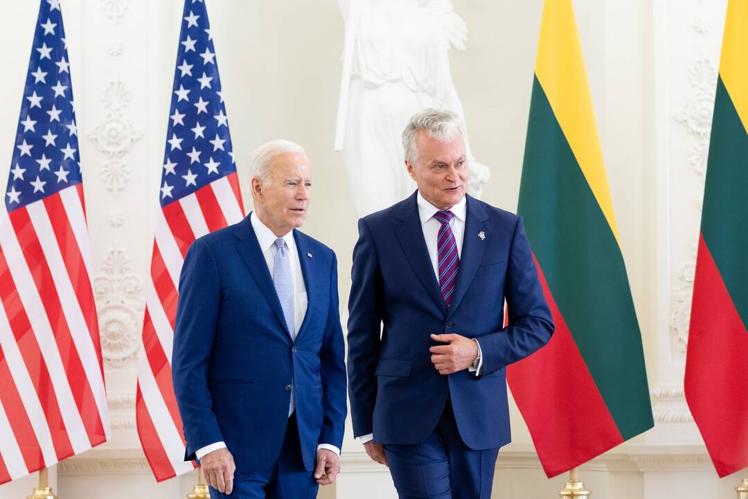 J. Bidenas Vilniuje susitiko su G. Nausėda