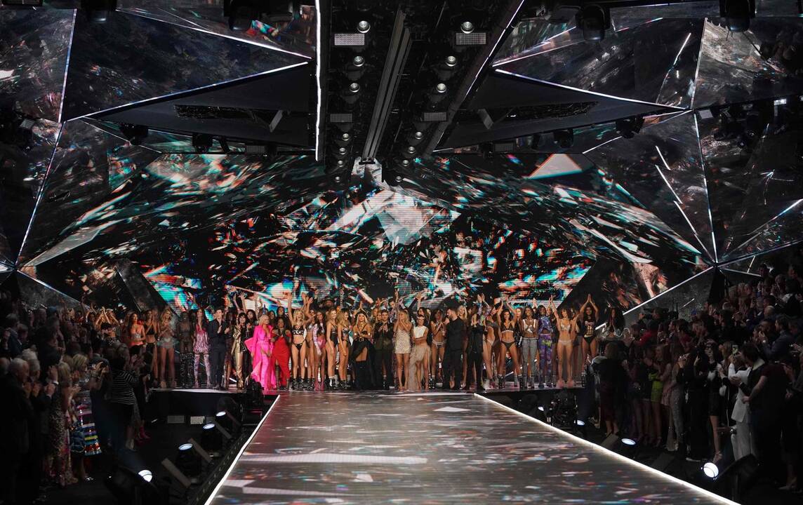 „Victoria's Secret“ šou Niujorke