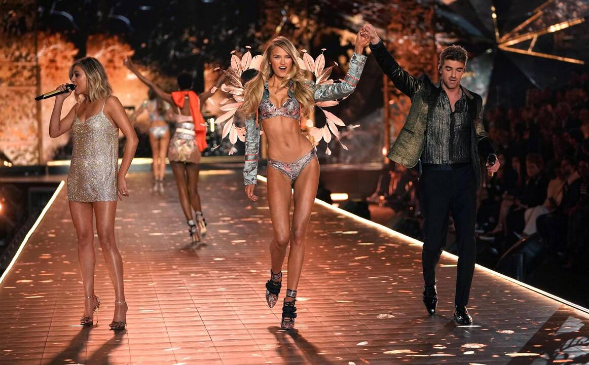 „Victoria's Secret“ šou Niujorke