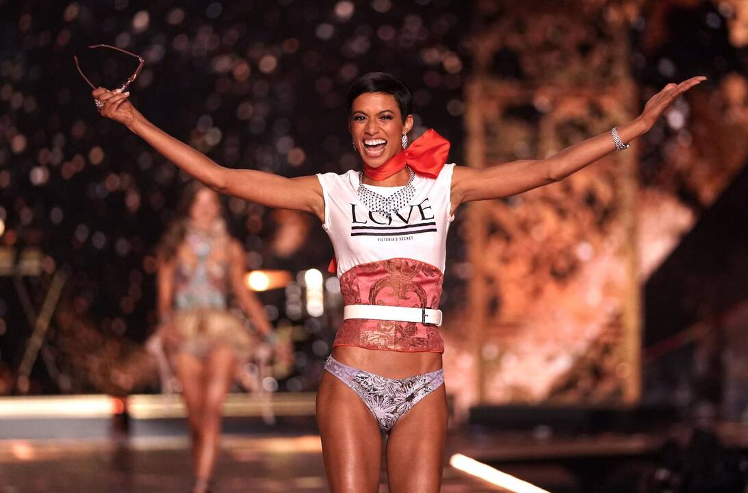„Victoria's Secret“ šou Niujorke