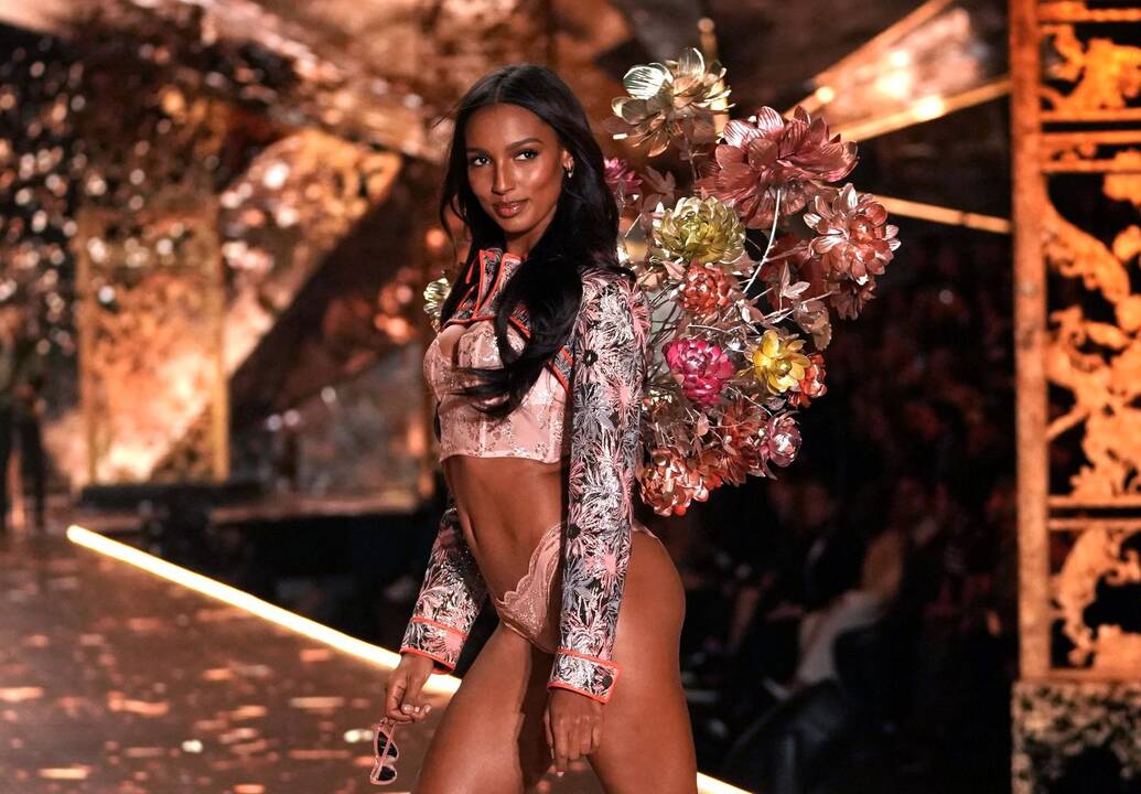 „Victoria's Secret“ šou Niujorke