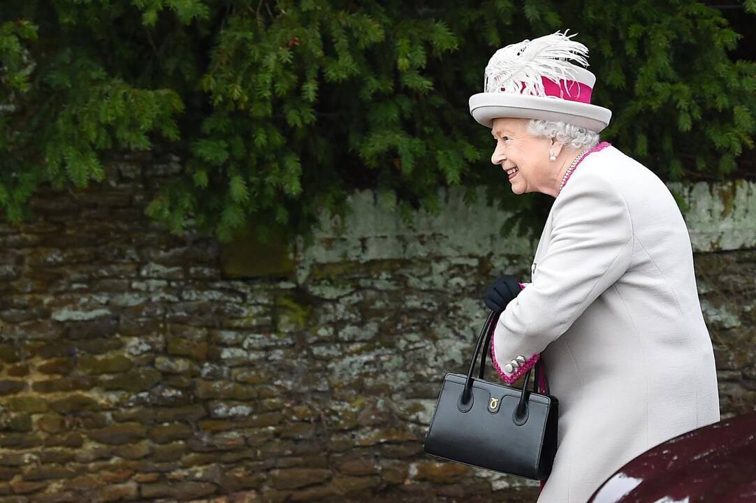 Britų karališkoji šeima švenčia Kalėdas