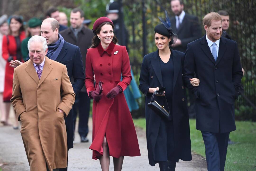 Britų karališkoji šeima švenčia Kalėdas