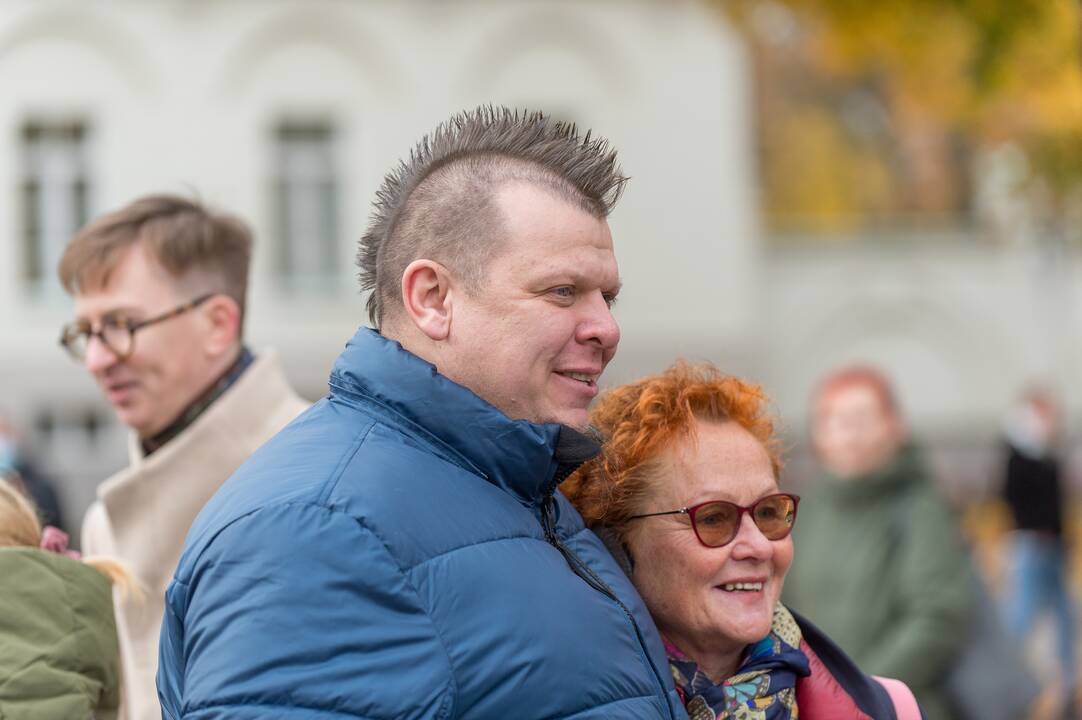 Renginys „Mamos už mamas! Palaikymo valanda Rasai Račienei“