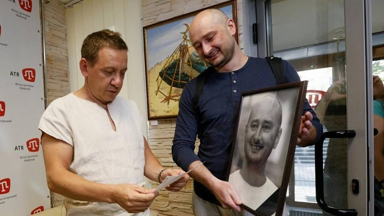 Arkadijus Babčenka(dešinėje)