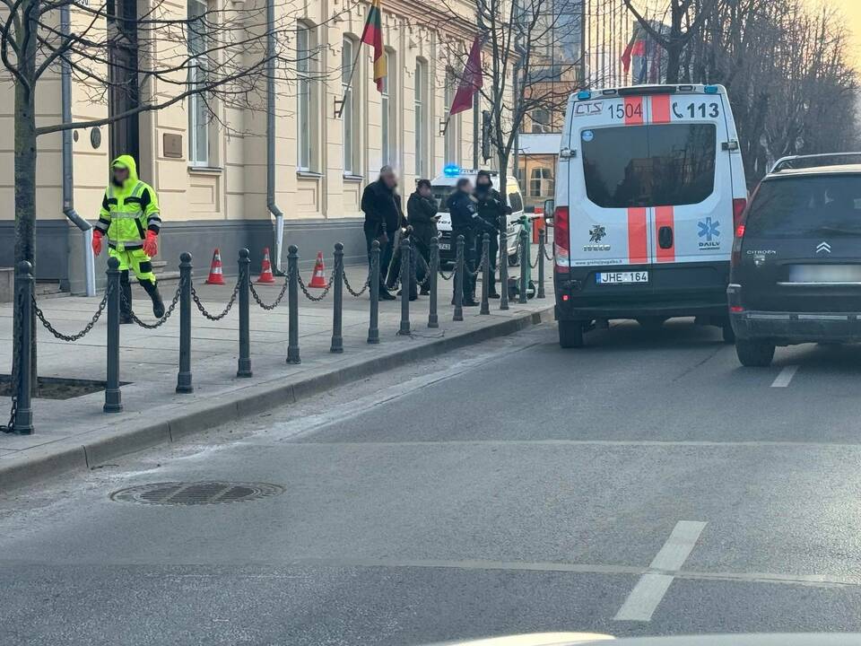 Prie paspirtuko – kraujas: kas nutiko K. Donelaičio gatvėje?