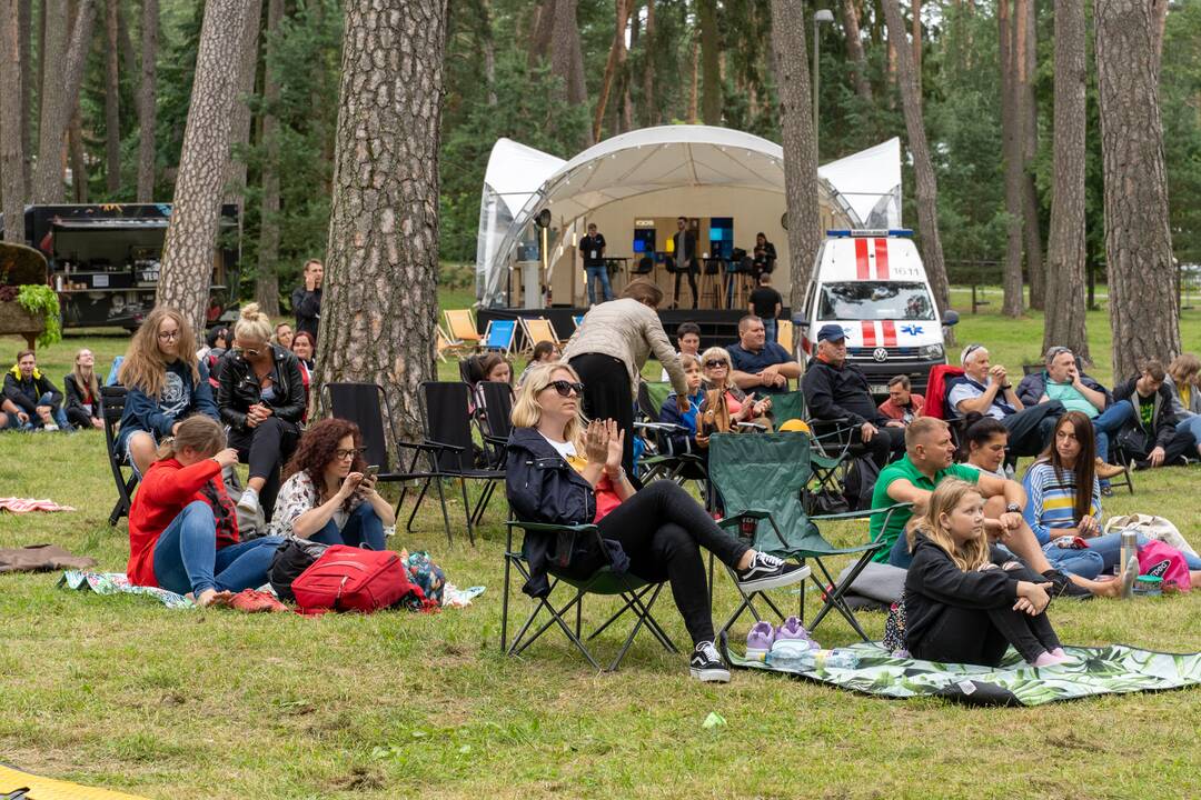 XX-asis dainuojamosios poezijos festivalis „Akacijų alėja“ 