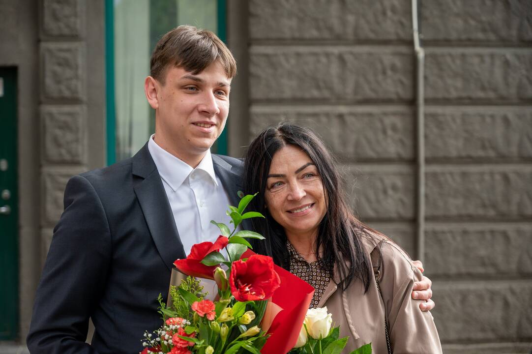 Prie V. Staniulio knygyno atidengta atminimo lenta