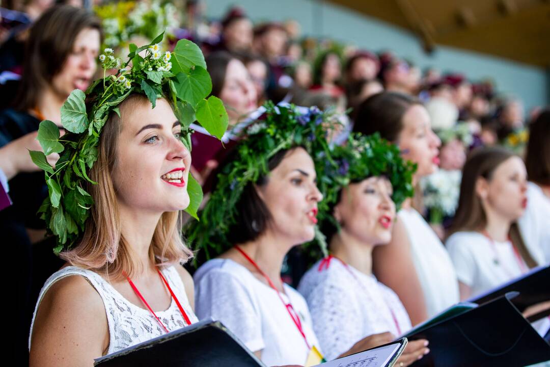 Kultūros ministras: dainų švenčių tęstinumas nėra pakankamai aiškiai užtikrintas