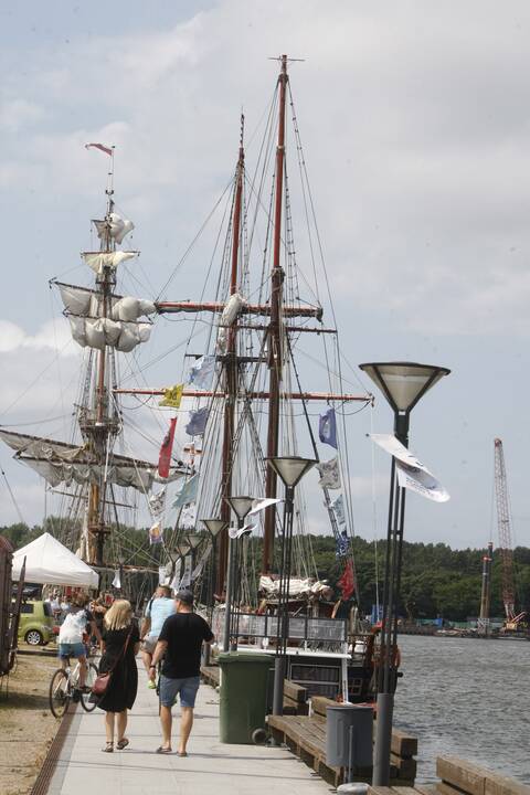 Regata pasiekė Klaipėdą: burlaiviai – įspūdingi