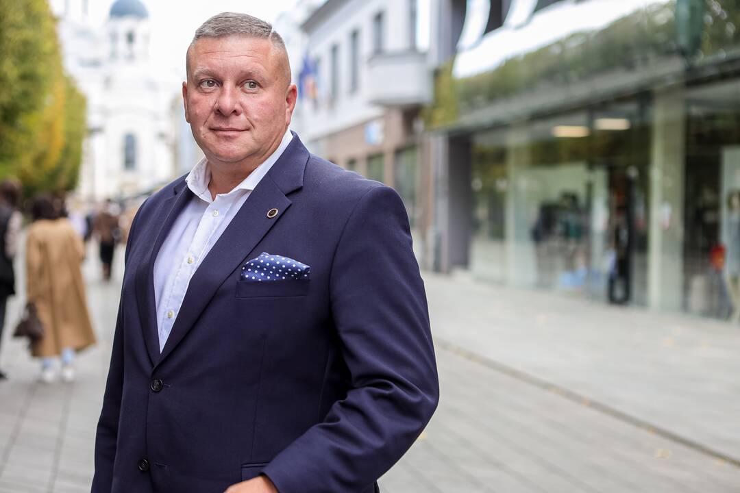 Fiktyvi: Kaune esančiame garaže registruota bendrovė negamindavo ir neparduodavo jokių prekių, o iš gyventojų gauti pinigai buvo naudojami nusikalstamos grupės narių.