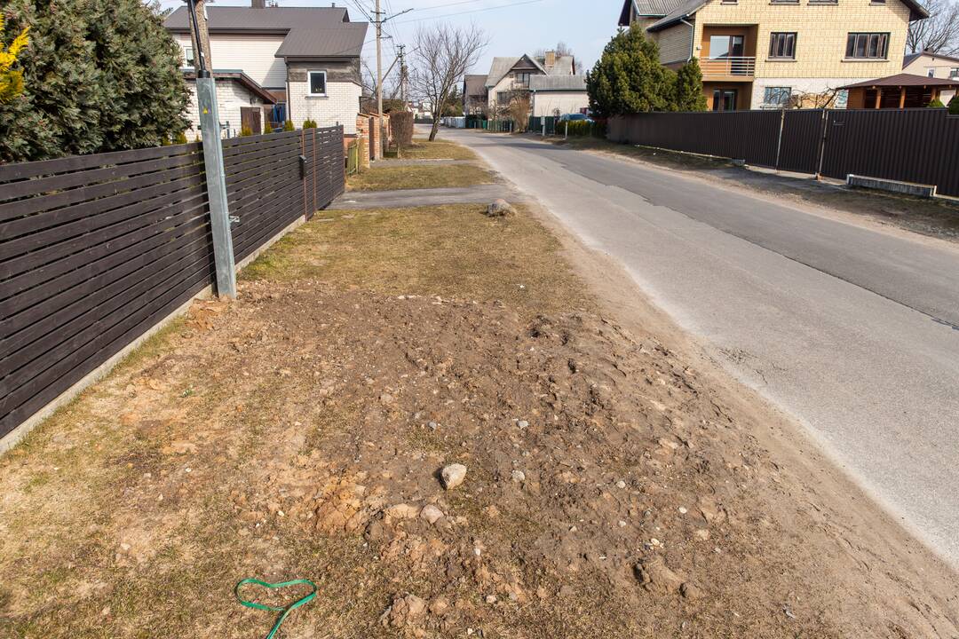 Skundas: įsirengus ant stogo saulės elektrinę, ESO paskaičiavo kosminę kainą už jos prijungimą prie tinklų.
