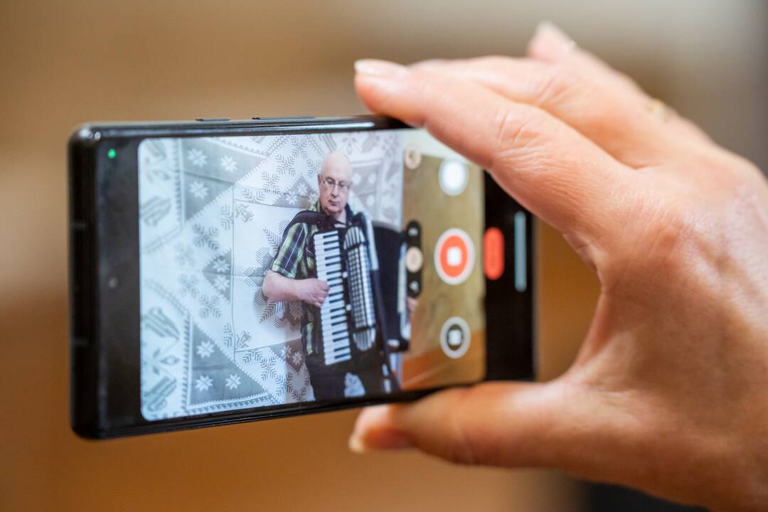 Mobilus: turėdamas muzikinę priekabą kunigas P. Linkevičius gali koncertuoti įvairiose erdvėse.