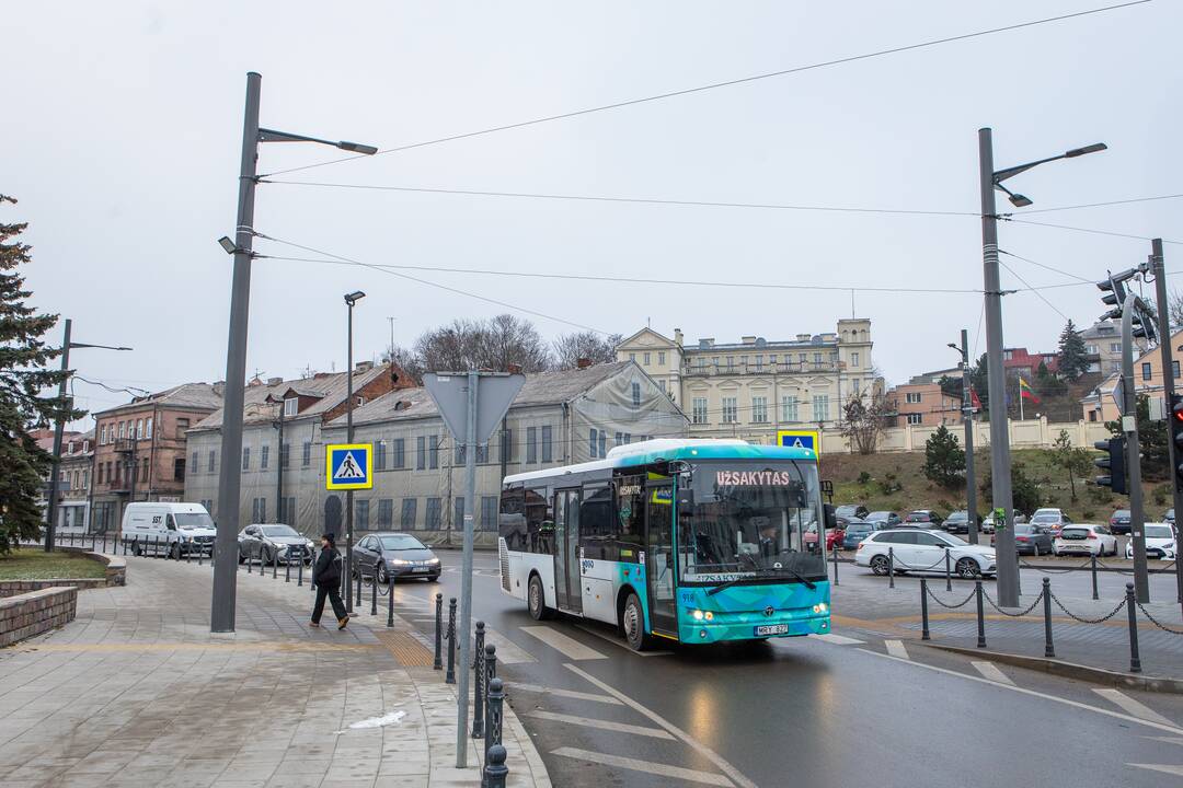 Vaizdas: jei aikštės kraštai būtų užstatyti pastatais, susikurtų tam tikras skveras.