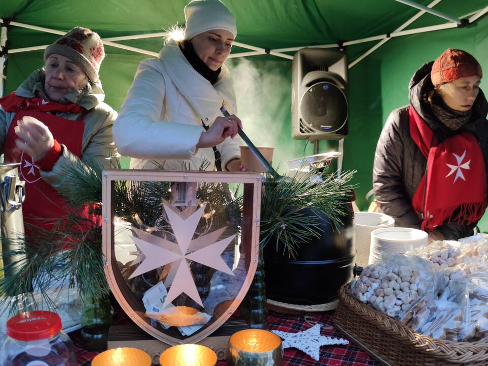 Druskininkuose įžiebta eglutė