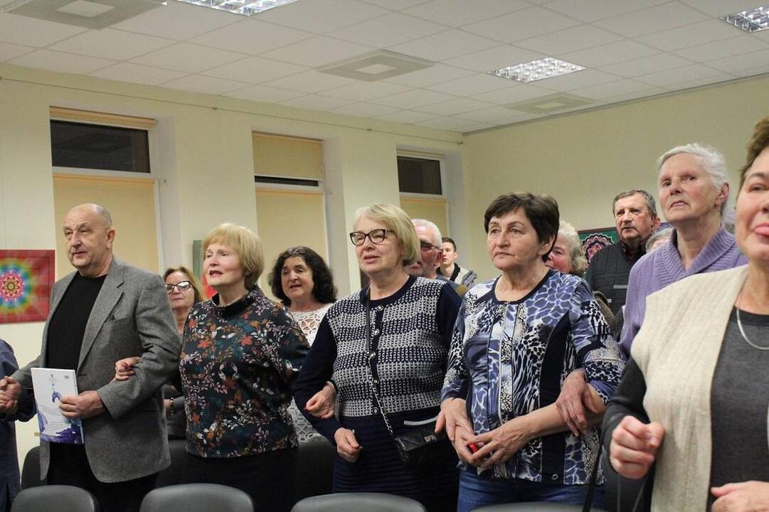 Selemonas Paltanavičius (viduryje)