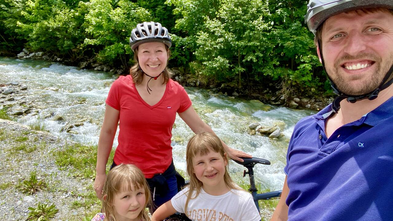 Investicija: dviejų dukrų mama neabejoja – vaikai užaugs drąsūs, sėkmės lydimi ir pasitikintys, jei nuo mažens bus mokomi savarankiškai susitvarkyti su emocijomis. 